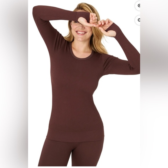 Kindly Yours Women's Seamless Rib Scoop Neck Thermal Top - Picture 5 of 9